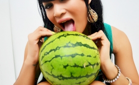 Shemale vitress tamayo fucking watermelon with her cock